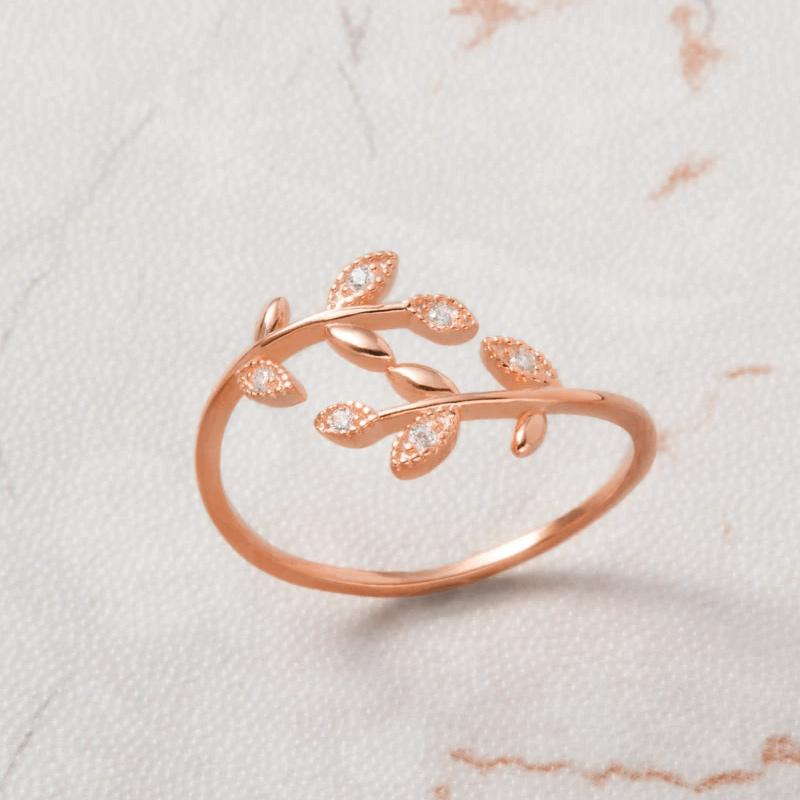 Creative Leaf Ring
